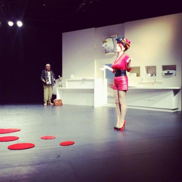 Walk the line 29bb252613bf11e2a03a22000a1fbd56_7.jpg