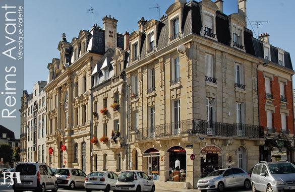 Rue de la Grosse Ecritoire caisse-epargne-b.jpg