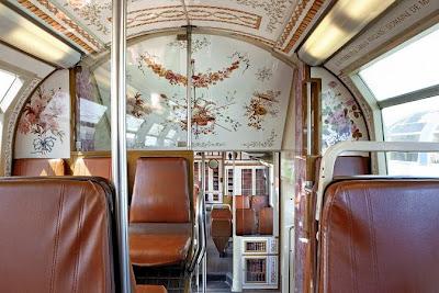 Le RER C s'anoblit aux couleurs de Versailles Le RER C s'anoblit aux couleurs de Versailles