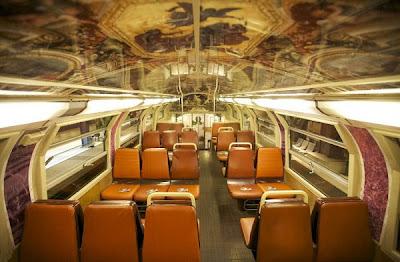 Le RER C s'anoblit aux couleurs de Versailles Le RER C s'anoblit aux couleurs de Versailles