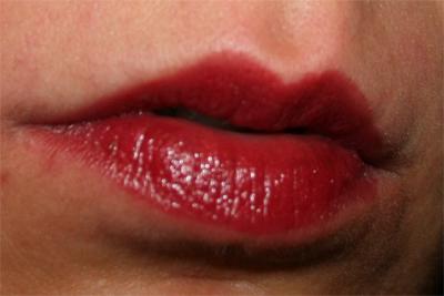 Crayons pour les lèvres... le combat ! - Poulette Blog Crayons pour les lèvres… le combat !