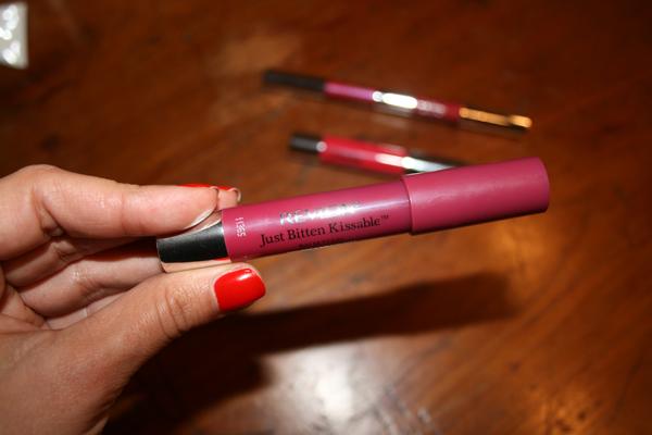 Crayons pour les lèvres... le combat ! - Poulette Blog Crayons pour les lèvres… le combat !