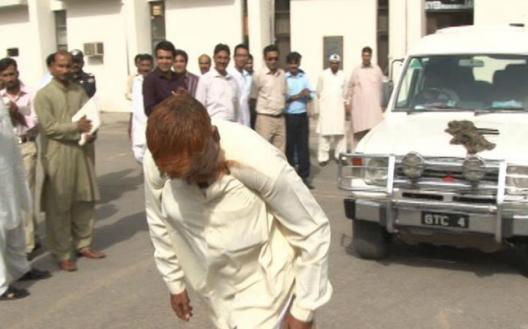 truck_mustach Saddi Muhammad Saddi Muhammad record monde moustache pakistan