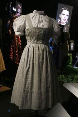 Exposition : Hollywood Costume