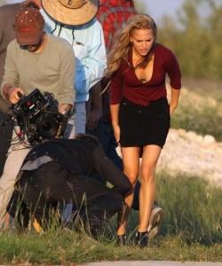 A43fxoCCUAAv8h4 Michael Fassbender sur le tournage du prochain Malick