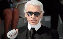 Karl Lagerfeld refuse de s'excuser affirmant qu'il n'a jamais traité François Hollande d'imbécile Karl Lagerfeld refuse de s'excuser affirmant qu'il n'a jamais traité François Hollande d'imbécile