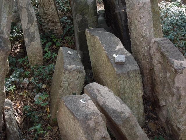 Le vieux cimetière juif de Prague