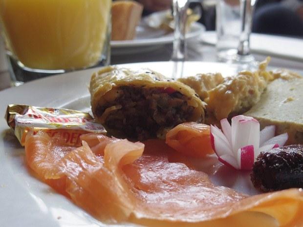 IMGP3001 Le brunch du dimanche au Café Pavillon