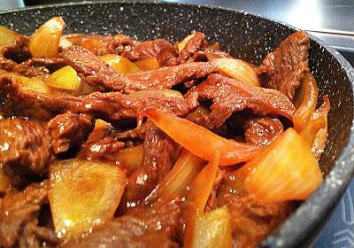 S19 - Sauté de Boeuf à L'oignon S19 - Sauté de Boeuf à L'oignon