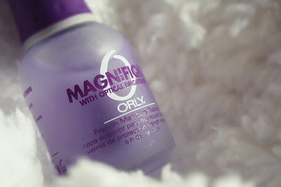 Ceci est le Duo Choc d’une manucure réussie Ceci est le Duo Choc d’une manucure réussie