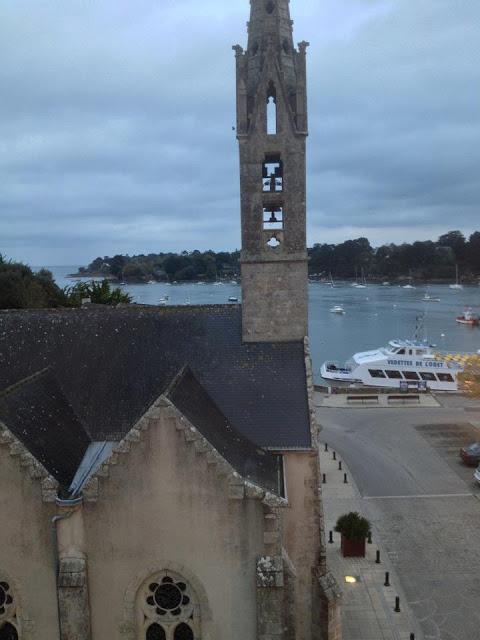 Go west... to Bénodet Go west... to Bénodet