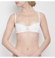 Ysé, la nouvelle marque de sous-vêtements pour les petits seins ! (et un casting inside) Ysé, la nouvelle marque de sous-vêtements pour les petits seins ! (et un casting inside)