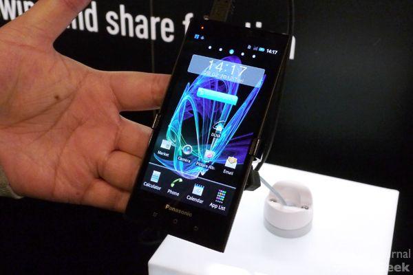 P10400461 Panasonic : déjà un retrait du marché des smartphones en Europe (MAJ)