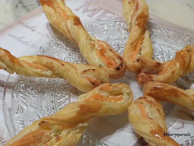 Torsades au saumon, ail et fines herbes / Smoked salmon, garlic and herbs twists
