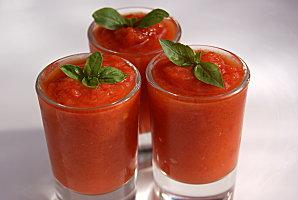 Soupe froide de poivrons et tomates DSC06027.JPG