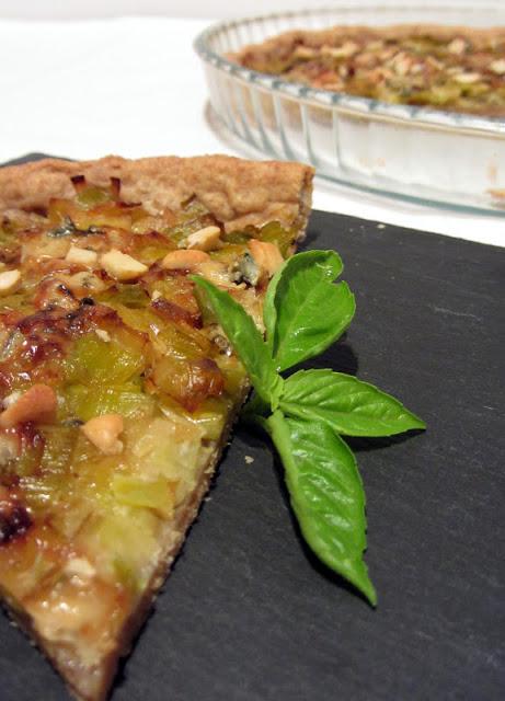 Tarte au poireau, noix de cajou et Fourme d'Ambert Tarte au poireau, noix de cajou et Fourme d'Ambert