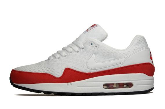 nike-air-max-1-em-554718-161-white-white-university-red-white Nike Air Max 1 Printemps 2013