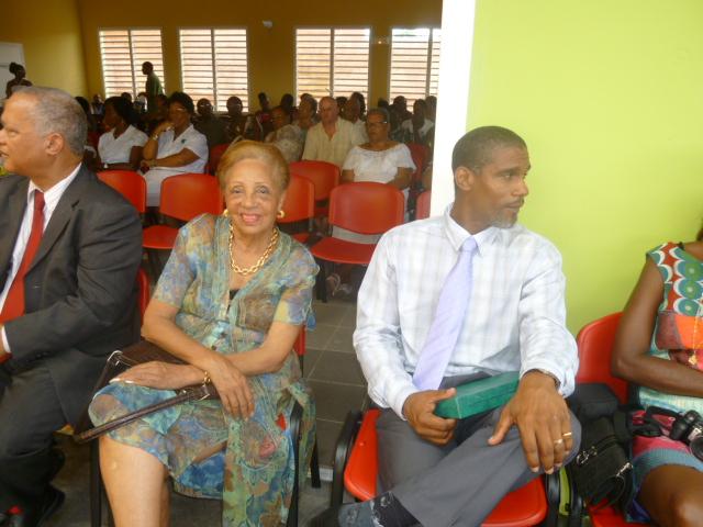 P1060298 L’école du bourg de Gourbeyre porte le nom de Luce JOSEPH