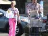 thumbs bspearspink111012 07 full Photos : Britney fait du shopping à Calabasas   10/11/2012