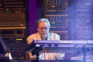 Klaus Schulze :C'est pour moi un des plus grand précurseu...