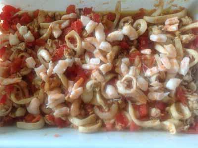 Verrines de blancs de seiche et crevettes en marinade