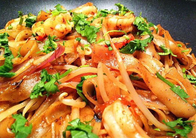 P33- Pâtes de riz sautées P33- Pâtes de riz sautées