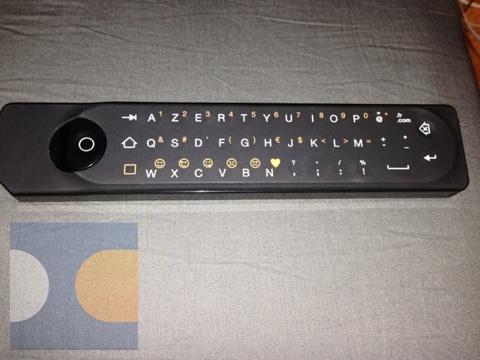 Livebox v3 telecommande verso La Nouvelle livebox pointe le bout de son nez…