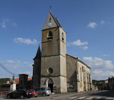 Coq et clocher :  Jouy-sous-les-côtes (55)