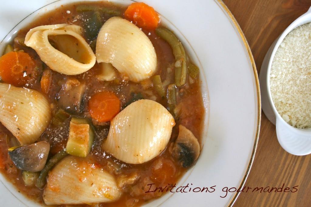 IMG_4996 MINESTRONE AUX CONCHIGLIES