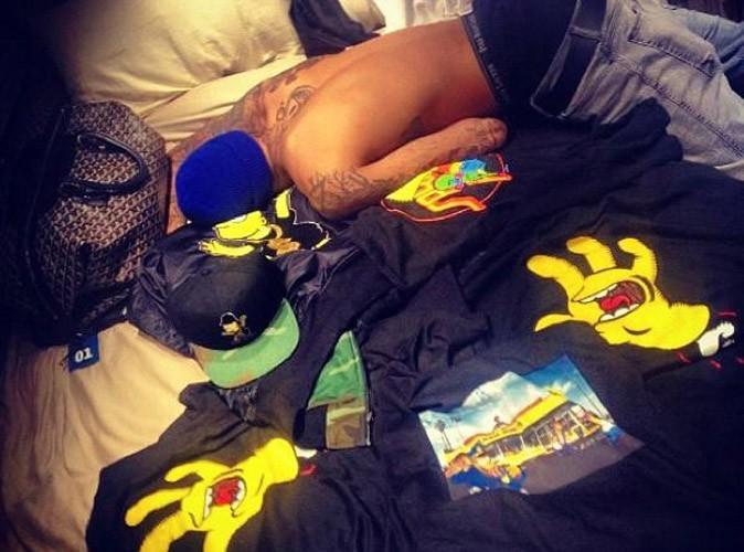 Chris Brown : Pris en Flag’ dans le lit de Rihanna