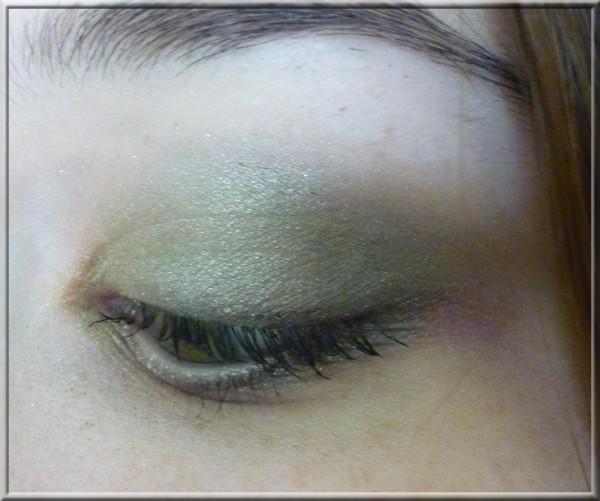 Un maquillage vert pour yeux verts? Oui, c'est possible!