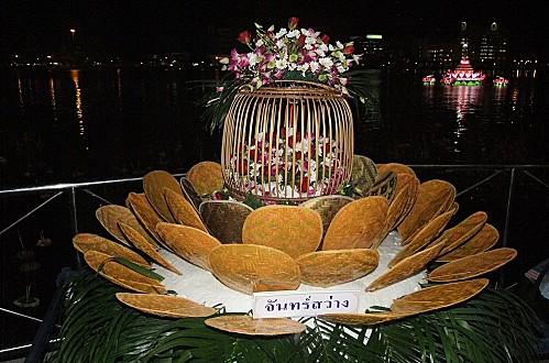 28 novembre 2012. Loy Krathong ou fête des lumières. DSCF2547