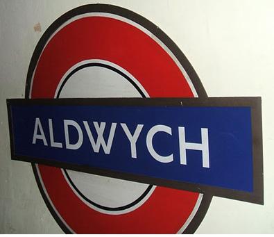 A l’écart de votre Tube Map habituelle, visitez la station d’Aldwych A l’écart de votre Tube Map habituelle, visitez la station d’Aldwych
