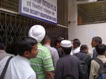 Moment de solitude au bureau d'immatriculation IMG-20121101-00023.jpg