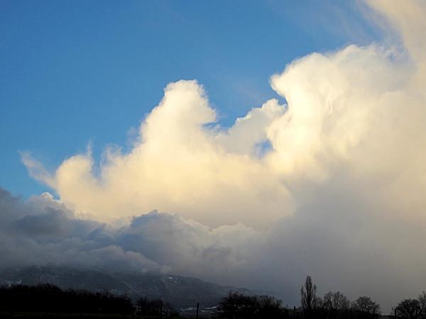 C'est la neige qui a raison ciel-gessien.jpg