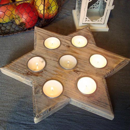 Décembre est arrivé si vite cette année, Noël approche à grandes... Décembre est arrivé si vite cette année, Noël approche à grandes...
