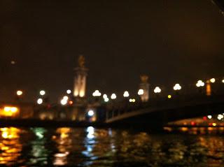 Noël, Mon Paris Mon Télérama... Ma série : LES REVENANTS sur Canal + et l'album de Tardi + encore de cadeaux petits grands j'ai fait ma liste..... Noël, Mon Paris Mon Télérama... Ma série : LES REVENANTS sur Canal + et l'album de Tardi + encore de cadeaux petits grands j'ai fait ma liste.....