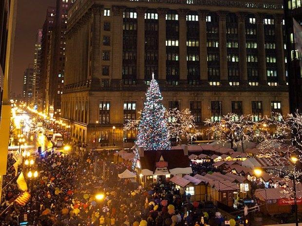 chicago-city-christmas-tree