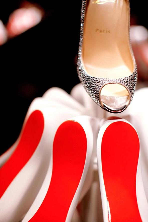 Le merveilleux sapin de Noel signé Christian Louboutin