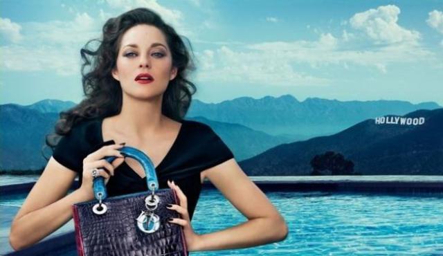 Marion Cotillard à Los Angeles pour le sac Lady Dior