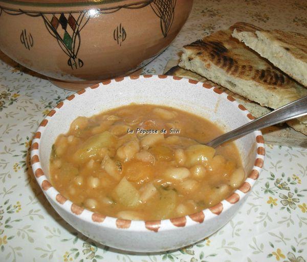 Haricots blancs en sauce à ma façon SAM_0830