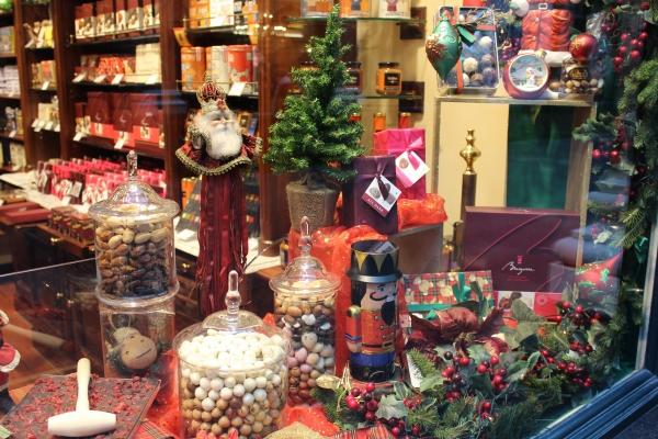 Bruxelles à l'heure de Noël voyage,bruxelles,belgique,galeries royales saint hubert,godiva,corné port royal,neuhaus,mary