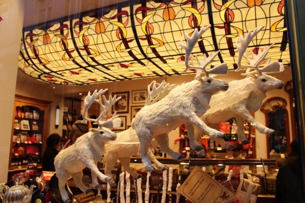 Bruxelles à l'heure de Noël voyage,bruxelles,belgique,galeries royales saint hubert,godiva,corné port royal,neuhaus,mary