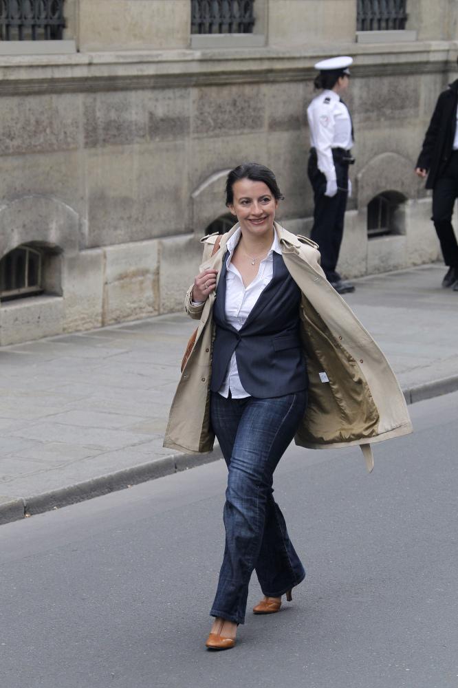 Cécile Duflot sait faire parler d'elle ! En jeans à l’Elysée !