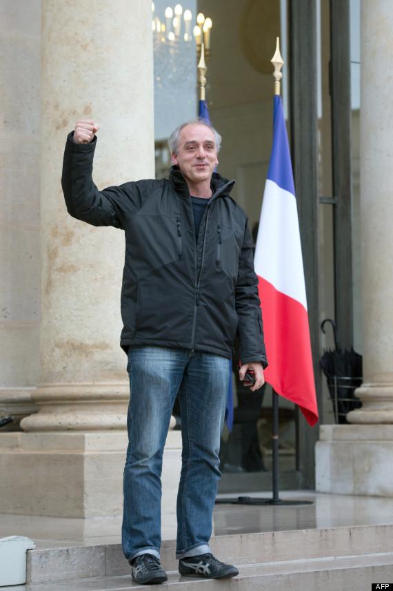 Le perron de l'Elysée ne voit pas souvent des jeans ! En jeans à l’Elysée !