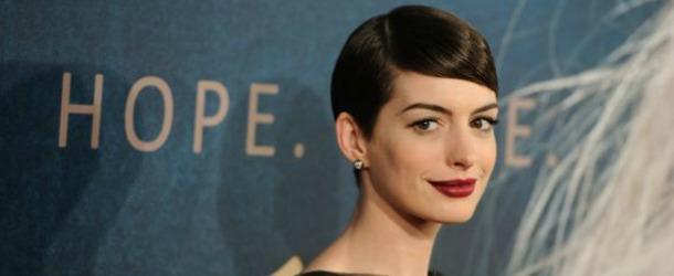 Anne Hathaway, sans culotte à l’avant première des Misérables !