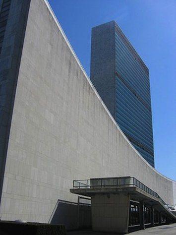 10 edifice des nations unies new york Niemeyer & La Corbusier on charliestine.net