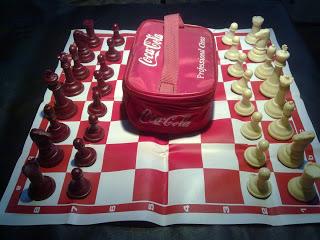 Coca-Cola s'intéresse au jeu d'échecs Coca-Cola s'intéresse au jeu d'échecs