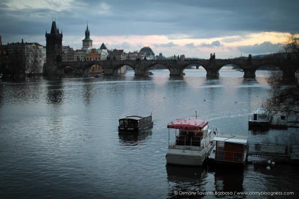 Chroniques de l'aventure Tchèque : autour du Pont Charles et le long de la Vitara (2/3) 8242977414_e7310b5e9c_b.jpeg