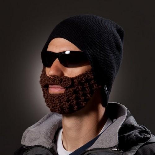 Un bonnet avec barbe intégrée : 36,90 euros